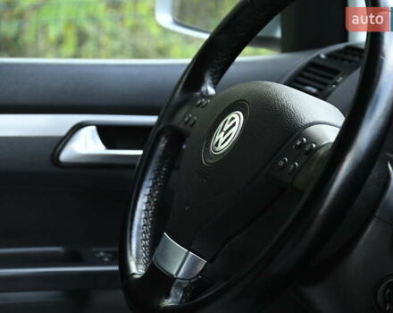 Сірий Фольксваген Туран, об'ємом двигуна 2 л та пробігом 190 тис. км за 9500 $, фото 51 на Automoto.ua