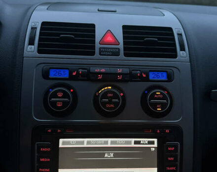 Сірий Фольксваген Туран, об'ємом двигуна 1.39 л та пробігом 182 тис. км за 7950 $, фото 42 на Automoto.ua