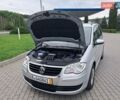 Серый Фольксваген Туран, объемом двигателя 1.6 л и пробегом 210 тыс. км за 7800 $, фото 64 на Automoto.ua