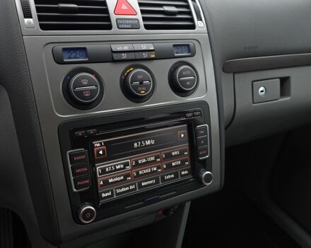 Сірий Фольксваген Туран, об'ємом двигуна 1.4 л та пробігом 190 тис. км за 6800 $, фото 19 на Automoto.ua