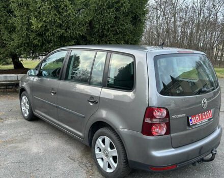Серый Фольксваген Туран, объемом двигателя 1.6 л и пробегом 225 тыс. км за 8199 $, фото 17 на Automoto.ua