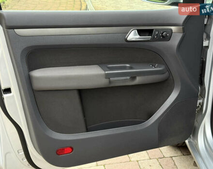 Серый Фольксваген Туран, объемом двигателя 1.6 л и пробегом 174 тыс. км за 7450 $, фото 22 на Automoto.ua