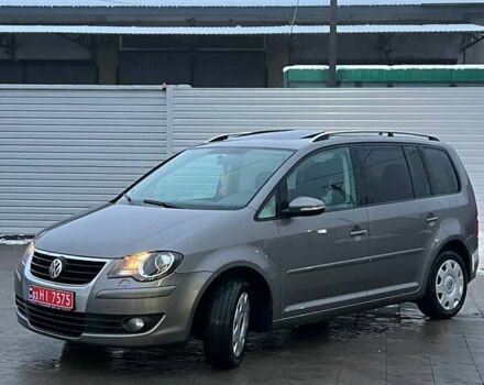 Серый Фольксваген Туран, объемом двигателя 1.4 л и пробегом 174 тыс. км за 6800 $, фото 2 на Automoto.ua