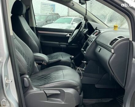 Серый Фольксваген Туран, объемом двигателя 1.4 л и пробегом 256 тыс. км за 7490 $, фото 12 на Automoto.ua