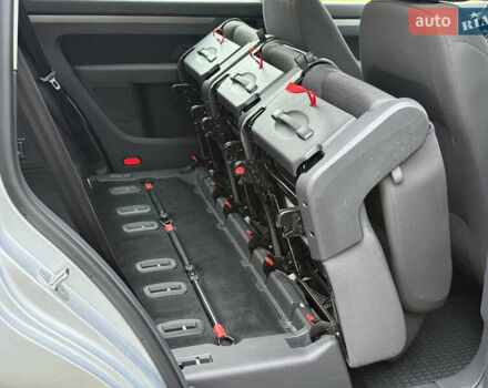 Серый Фольксваген Туран, объемом двигателя 1.6 л и пробегом 174 тыс. км за 7450 $, фото 41 на Automoto.ua