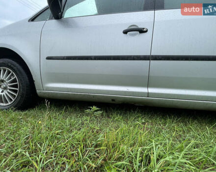 Серый Фольксваген Туран, объемом двигателя 1.39 л и пробегом 284 тыс. км за 6550 $, фото 5 на Automoto.ua