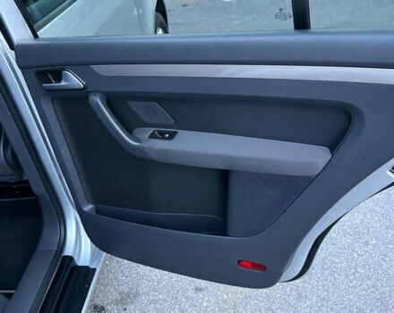 Сірий Фольксваген Туран, об'ємом двигуна 1.6 л та пробігом 212 тис. км за 8499 $, фото 21 на Automoto.ua