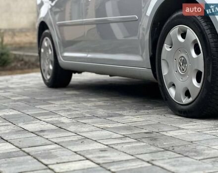 Серый Фольксваген Туран, объемом двигателя 1.6 л и пробегом 198 тыс. км за 8399 $, фото 26 на Automoto.ua