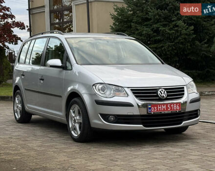 Серый Фольксваген Туран, объемом двигателя 1.6 л и пробегом 174 тыс. км за 7550 $, фото 8 на Automoto.ua