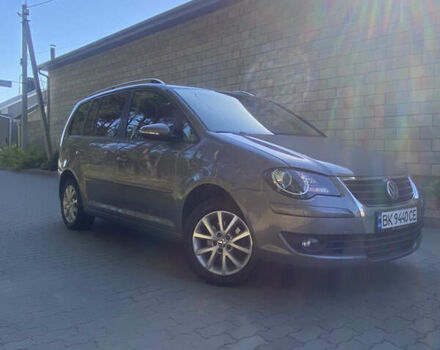 Сірий Фольксваген Туран, об'ємом двигуна 1.9 л та пробігом 238 тис. км за 8750 $, фото 8 на Automoto.ua