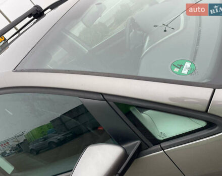 Серый Фольксваген Туран, объемом двигателя 1.6 л и пробегом 196 тыс. км за 8999 $, фото 131 на Automoto.ua