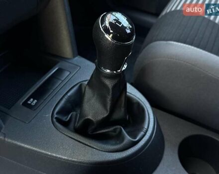 Серый Фольксваген Туран, объемом двигателя 1.6 л и пробегом 278 тыс. км за 8200 $, фото 12 на Automoto.ua