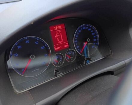 Сірий Фольксваген Туран, об'ємом двигуна 1.4 л та пробігом 215 тис. км за 7500 $, фото 16 на Automoto.ua