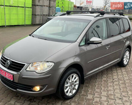 Серый Фольксваген Туран, объемом двигателя 1.6 л и пробегом 196 тыс. км за 8999 $, фото 78 на Automoto.ua