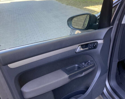 Сірий Фольксваген Туран, об'ємом двигуна 1.9 л та пробігом 238 тис. км за 8750 $, фото 17 на Automoto.ua