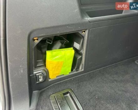 Серый Фольксваген Туран, объемом двигателя 1.6 л и пробегом 198 тыс. км за 8399 $, фото 71 на Automoto.ua