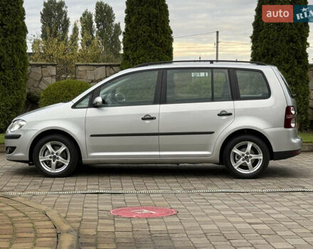 Серый Фольксваген Туран, объемом двигателя 1.6 л и пробегом 174 тыс. км за 7450 $, фото 11 на Automoto.ua