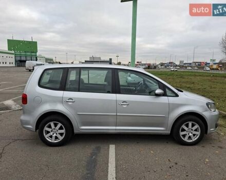 Серый Фольксваген Туран, объемом двигателя 1.39 л и пробегом 274 тыс. км за 7950 $, фото 3 на Automoto.ua