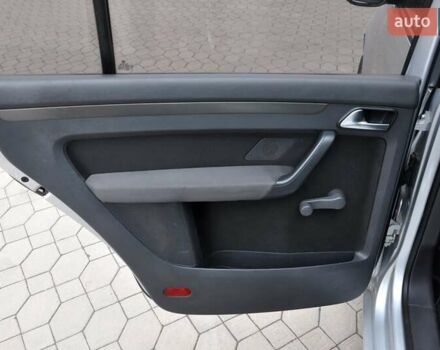 Сірий Фольксваген Туран, об'ємом двигуна 1.9 л та пробігом 172 тис. км за 6999 $, фото 17 на Automoto.ua