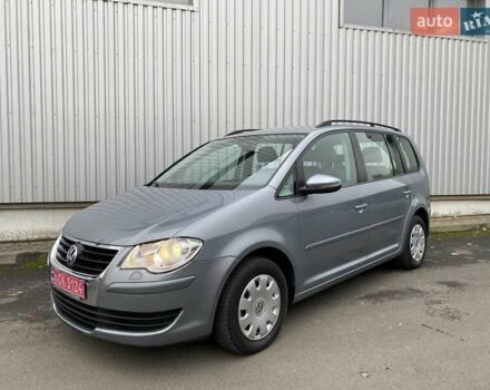 Серый Фольксваген Туран, объемом двигателя 1.4 л и пробегом 220 тыс. км за 7900 $, фото 10 на Automoto.ua