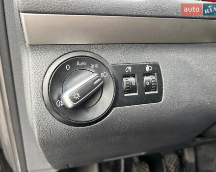 Сірий Фольксваген Туран, об'ємом двигуна 1.4 л та пробігом 135 тис. км за 6900 $, фото 19 на Automoto.ua