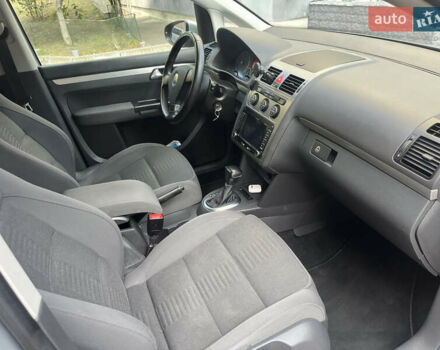 Серый Фольксваген Туран, объемом двигателя 1.4 л и пробегом 179 тыс. км за 8500 $, фото 31 на Automoto.ua