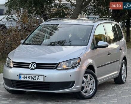 Серый Фольксваген Туран, объемом двигателя 1.4 л и пробегом 167 тыс. км за 9999 $, фото 117 на Automoto.ua