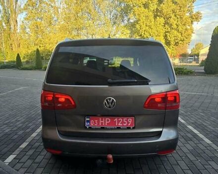 Серый Фольксваген Туран, объемом двигателя 1.6 л и пробегом 284 тыс. км за 9600 $, фото 8 на Automoto.ua