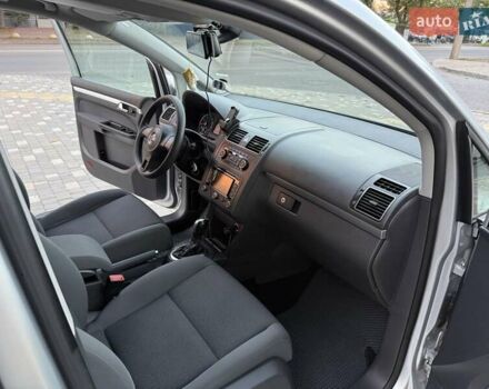 Серый Фольксваген Туран, объемом двигателя 1.4 л и пробегом 167 тыс. км за 9999 $, фото 81 на Automoto.ua