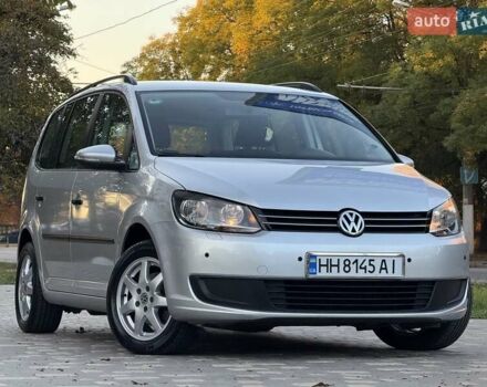 Серый Фольксваген Туран, объемом двигателя 1.4 л и пробегом 167 тыс. км за 9999 $, фото 110 на Automoto.ua