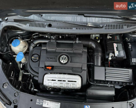 Серый Фольксваген Туран, объемом двигателя 1.4 л и пробегом 286 тыс. км за 8500 $, фото 24 на Automoto.ua