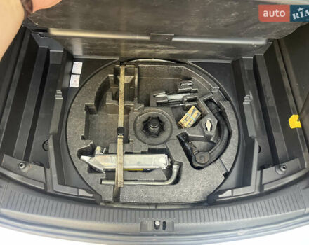 Серый Фольксваген Туран, объемом двигателя 1.4 л и пробегом 179 тыс. км за 8500 $, фото 40 на Automoto.ua