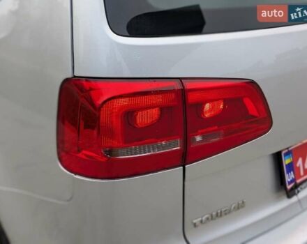 Серый Фольксваген Туран, объемом двигателя 1.4 л и пробегом 274 тыс. км за 7500 $, фото 21 на Automoto.ua