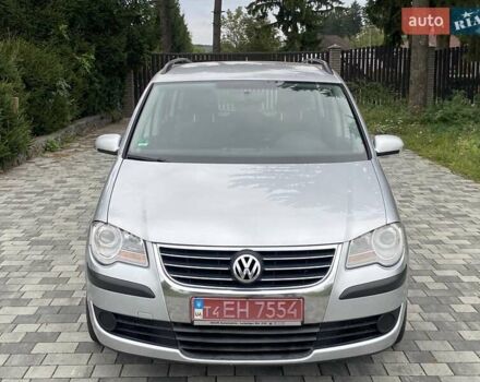 Сірий Фольксваген Туран, об'ємом двигуна 1.4 л та пробігом 175 тис. км за 6800 $, фото 1 на Automoto.ua