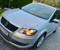 Сірий Фольксваген Туран, об'ємом двигуна 2 л та пробігом 226 тис. км за 4800 $, фото 4 на Automoto.ua