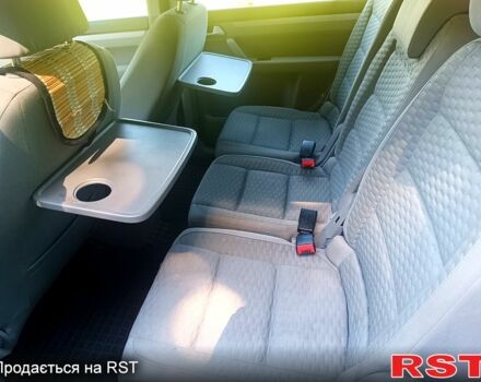 Серый Фольксваген Туран, объемом двигателя 1.4 л и пробегом 228 тыс. км за 7300 $, фото 8 на Automoto.ua