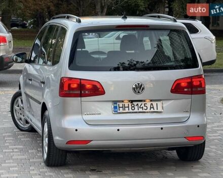 Серый Фольксваген Туран, объемом двигателя 1.4 л и пробегом 167 тыс. км за 9999 $, фото 104 на Automoto.ua