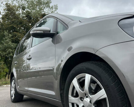 Серый Фольксваген Туран, объемом двигателя 1.4 л и пробегом 198 тыс. км за 8800 $, фото 15 на Automoto.ua