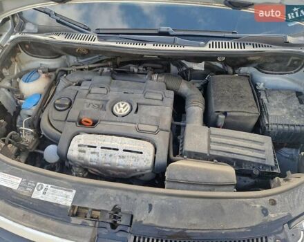Серый Фольксваген Туран, объемом двигателя 1.4 л и пробегом 196 тыс. км за 6400 $, фото 25 на Automoto.ua