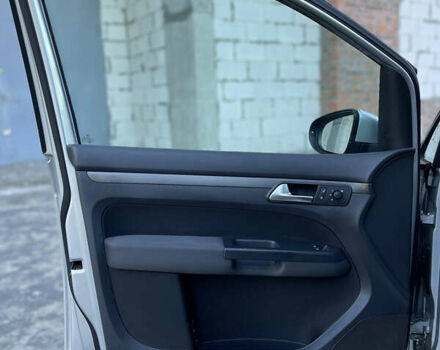 Сірий Фольксваген Туран, об'ємом двигуна 1.4 л та пробігом 173 тис. км за 7300 $, фото 17 на Automoto.ua