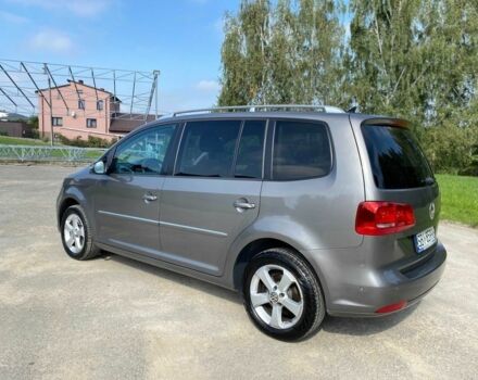 Сірий Фольксваген Туран, об'ємом двигуна 2 л та пробігом 178 тис. км за 3150 $, фото 2 на Automoto.ua