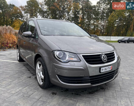 Сірий Фольксваген Туран, об'ємом двигуна 1.4 л та пробігом 135 тис. км за 6900 $, фото 2 на Automoto.ua