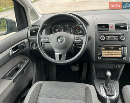 Серый Фольксваген Туран, объемом двигателя 1.4 л и пробегом 198 тыс. км за 8800 $, фото 23 на Automoto.ua