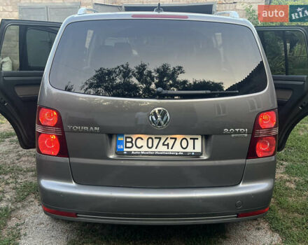 Серый Фольксваген Туран, объемом двигателя 1.97 л и пробегом 296 тыс. км за 10500 $, фото 8 на Automoto.ua