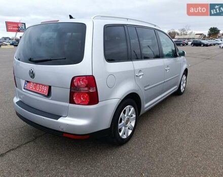 Серый Фольксваген Туран, объемом двигателя 1.4 л и пробегом 195 тыс. км за 7800 $, фото 2 на Automoto.ua