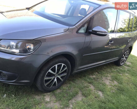 Сірий Фольксваген Туран, об'ємом двигуна 2 л та пробігом 220 тис. км за 10200 $, фото 2 на Automoto.ua