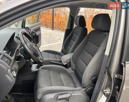 Сірий Фольксваген Туран, об'ємом двигуна 1.4 л та пробігом 135 тис. км за 6900 $, фото 14 на Automoto.ua