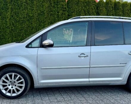 Сірий Фольксваген Туран, об'ємом двигуна 2 л та пробігом 226 тис. км за 4800 $, фото 6 на Automoto.ua