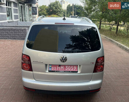 Серый Фольксваген Туран, объемом двигателя 1.4 л и пробегом 179 тыс. км за 8500 $, фото 7 на Automoto.ua