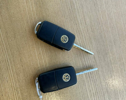 Серый Фольксваген Туран, объемом двигателя 1.4 л и пробегом 179 тыс. км за 8500 $, фото 65 на Automoto.ua